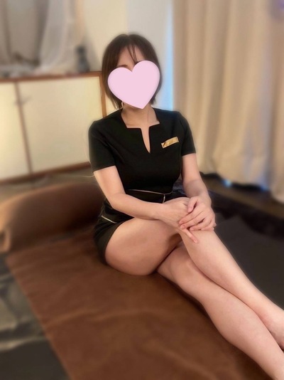 【美人秘書妻】ななさんの写真